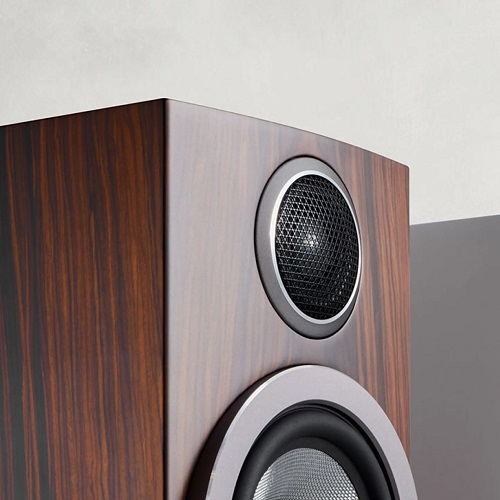   Bowers & Wilkins 707 S3 Mocha:  4