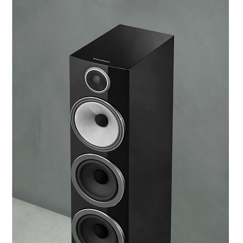   Bowers & Wilkins 704 S3 Gloss Black:  5