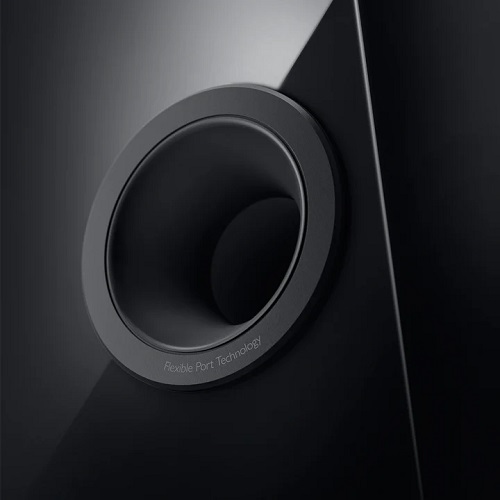   KEF R11 Meta Black Gloss:  6