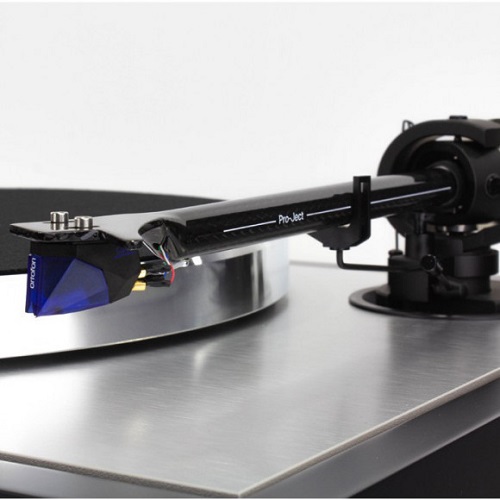   Pro-Ject The Classic 2M-Blue Satin Black:  8