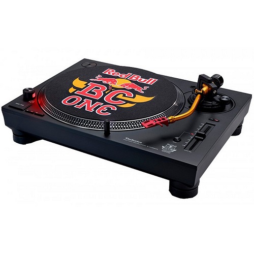   Technics SL-1210MK7 Red Bull Black:  2