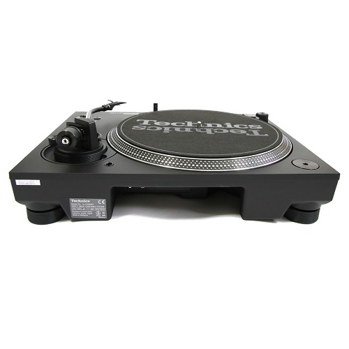   Technics SL-1210MK7 Black:  4