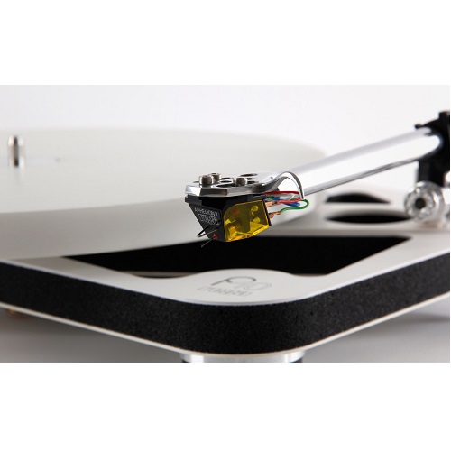   REGA Planar 10 Matt White:  3