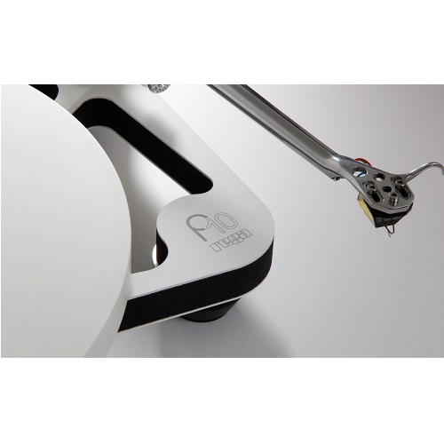   REGA Planar 10 Matt White:  4