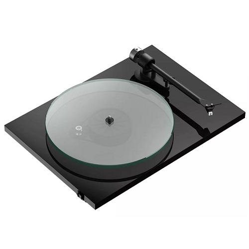   Pro-Ject T2 W Rainier High Gloss Black:  2