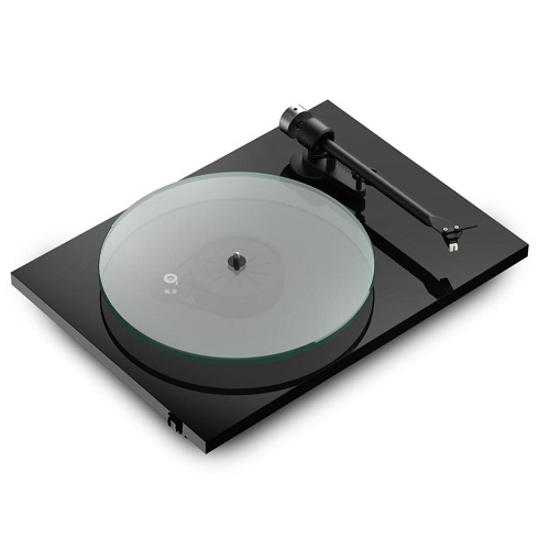   Pro-Ject T2 High Gloss Black Rainier:  3