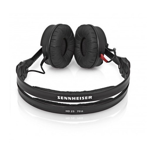  Sennheiser HD 25:  4